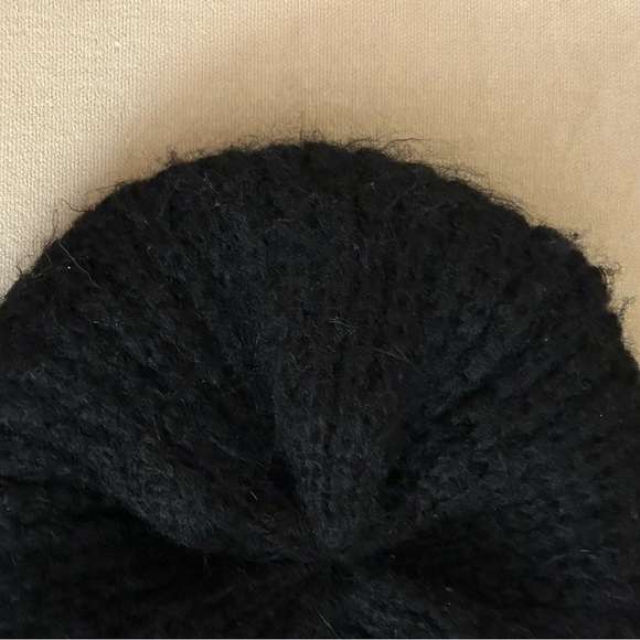 Cozy Black Knit Beret for a small head - Picture 3 of 4